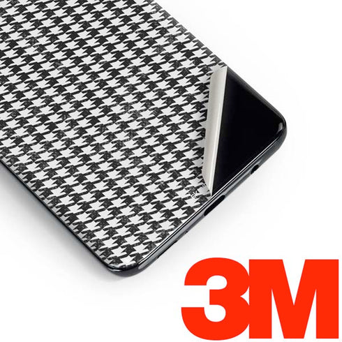 Houndstooth Black/White Galaxy S10 Skin