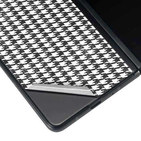 Houndstooth Black/White Galaxy Z Fold4 5G Skin