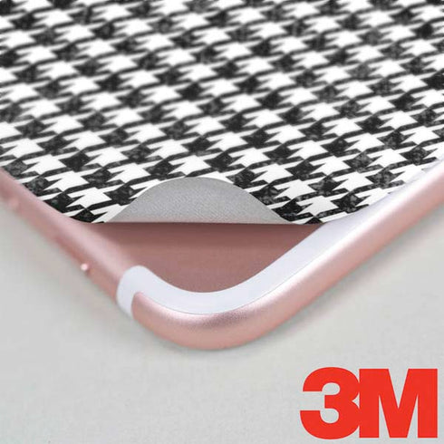 Houndstooth Black/White iPhone 8 Skin