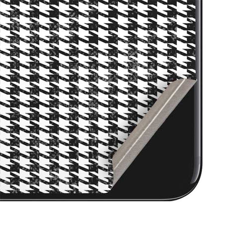 Houndstooth Black/White iPhone SE (2nd & 3rd Gen) Skin