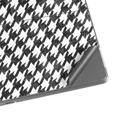 Houndstooth Black/White Surface Pro 8 Skin