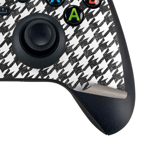 Houndstooth Black/White Xbox Series X Controller Skin