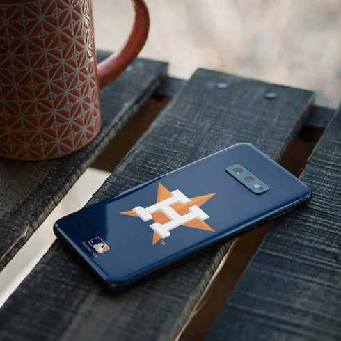 MLB Houston Astros Distressed Galaxy S10e Skin
