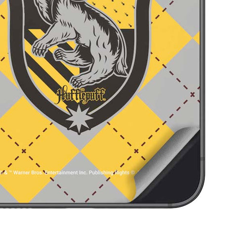Wizarding World Harry Potter Hufflepuff Crest Galaxy S23 Plus Skin