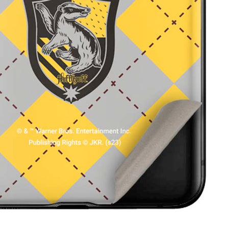 Wizarding World Harry Potter Hufflepuff Crest Galaxy Z Flip Skin