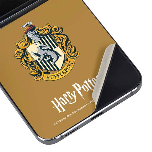 Wizarding World Harry Potter Hufflepuff House Crest Galaxy Z Flip5 5G Skin