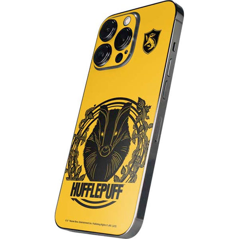 Wizarding Worlds Harry Potter Hufflepuff Illustration iPhone 14 Pro Max Skin