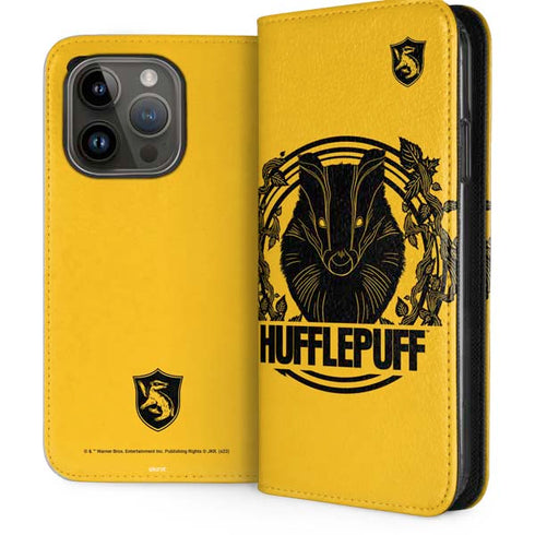 Wizarding Worlds Harry Potter Hufflepuff Illustration iPhone 15 Pro Folio Case