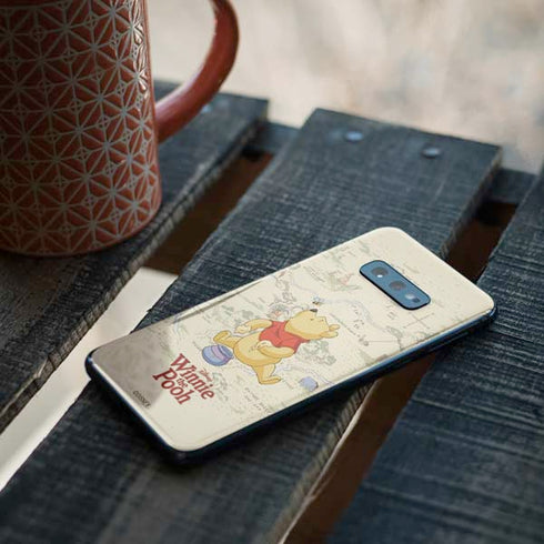 Disney Winnie the Pooh Hundred Acre Wood Galaxy S10e Skin