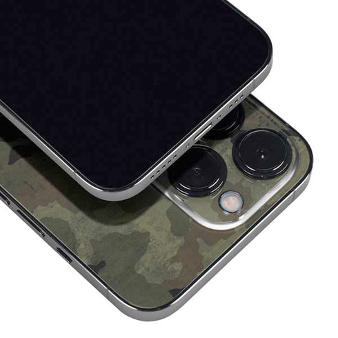 Hunting Camo iPhone 15 Pro Skin