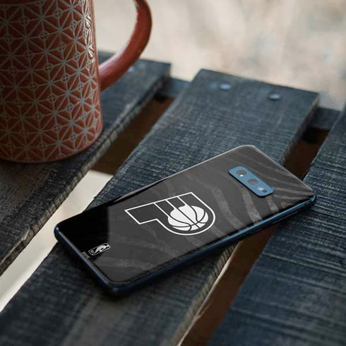 NBA Indiana Pacers Black Animal Print Galaxy S10e Skin