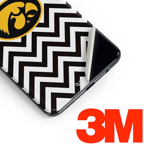 University of Iowa Hawkeyes Chevron Print Galaxy S10 Skin