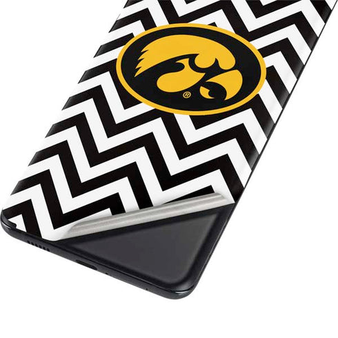 University of Iowa Hawkeyes Chevron Print Galaxy S21 Plus 5G Skin
