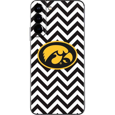University of Iowa Hawkeyes Chevron Print Galaxy S22 Plus Skin