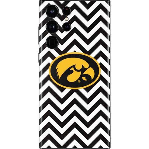 University of Iowa Hawkeyes Chevron Print Galaxy S22 Ultra Skin