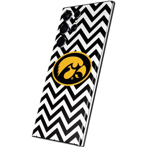 University of Iowa Hawkeyes Chevron Print Galaxy S22 Ultra Skin