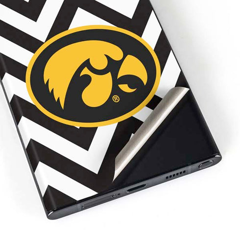 University of Iowa Hawkeyes Chevron Print Galaxy S23 Ultra Skin