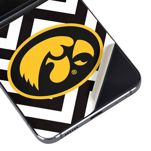 University of Iowa Hawkeyes Chevron Print Galaxy Z Flip5 5G Skin