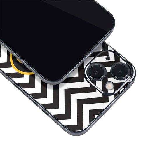 University of Iowa Hawkeyes Chevron Print iPhone 14 Skin