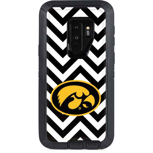 University of Iowa Hawkeyes Chevron Print Otterbox Defender Galaxy Skin