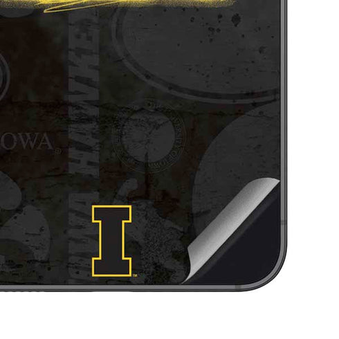University of Iowa Hawkeyes Distressed Logo Galaxy S23 FE Skin
