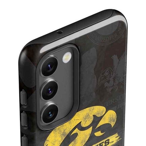 University of Iowa Hawkeyes Distressed Logo Galaxy S23 Plus Pro Case