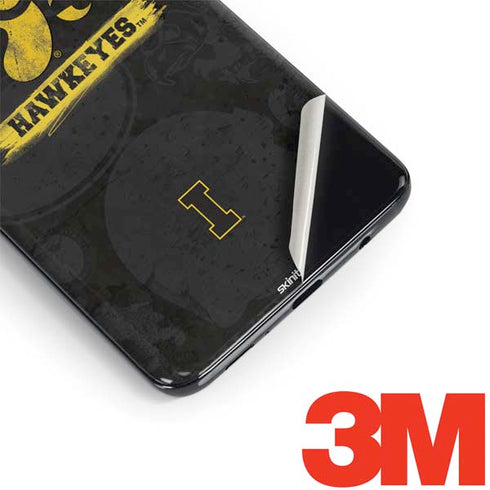 University of Iowa Hawkeyes Distressed Logo Galaxy S9 Skin