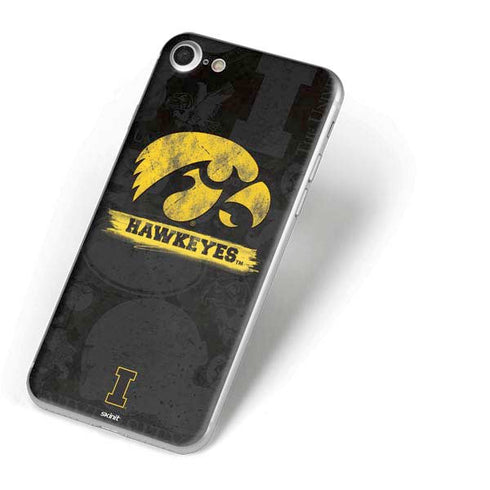University of Iowa Hawkeyes Distressed Logo iPhone 7 Skin
