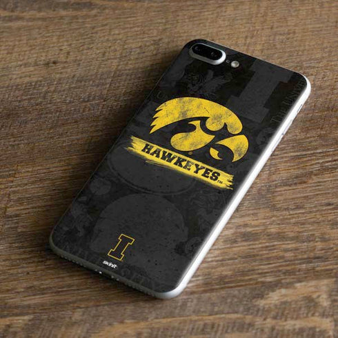 University of Iowa Hawkeyes Distressed Logo iPhone 8 Plus Skin