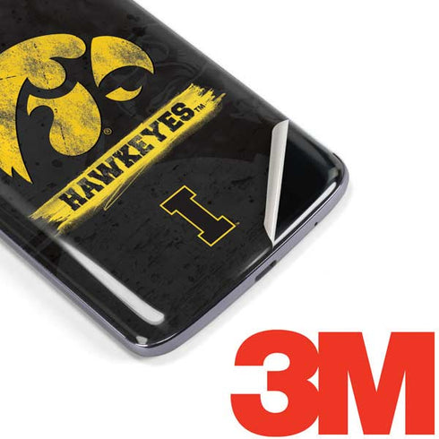 University of Iowa Hawkeyes Distressed Logo Moto E5 Plus Skin