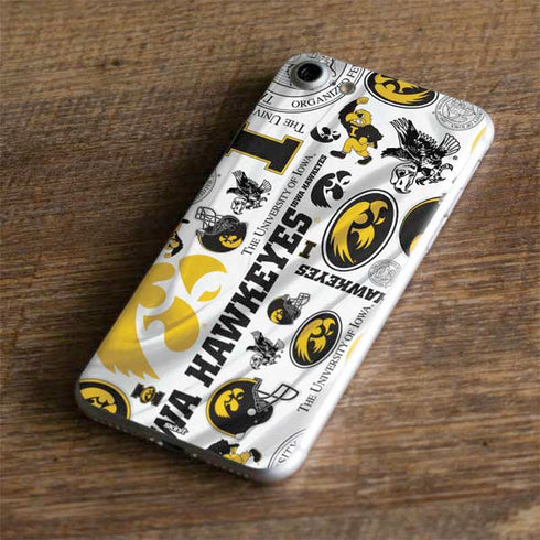 University of Iowa Hawkeyes Pattern iPhone 7 Skin