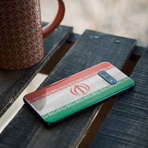 Iran Flag Distressed Galaxy S10e Skin