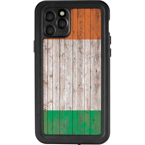 Ireland Flag Dark Wood iPhone 11 Pro Waterproof Case