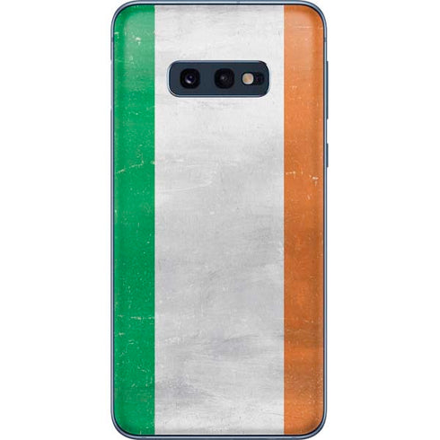 Ireland Flag Distressed Galaxy S10e Skin