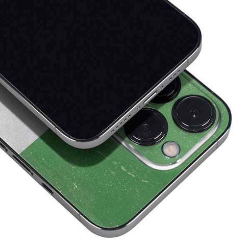 Italy Flag Distressed iPhone 15 Pro Skin