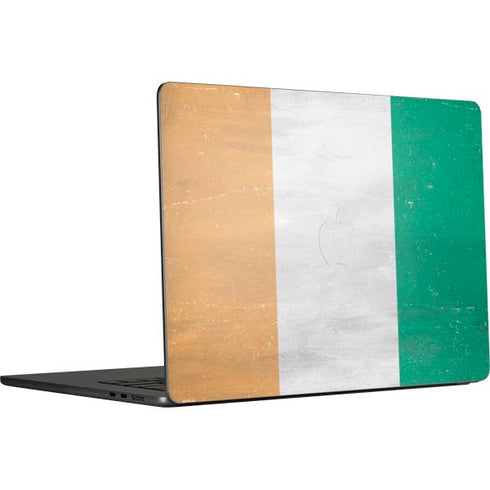 Ivory Coast Flag Distressed MacBook Air 15 in (2023) Skin