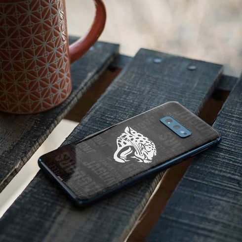 NFL Jacksonville Jaguars Black & White Galaxy S10e Skin
