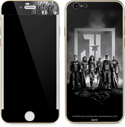 The Justice League (2017) Justice League Black and White iPhone 6/6s Skin