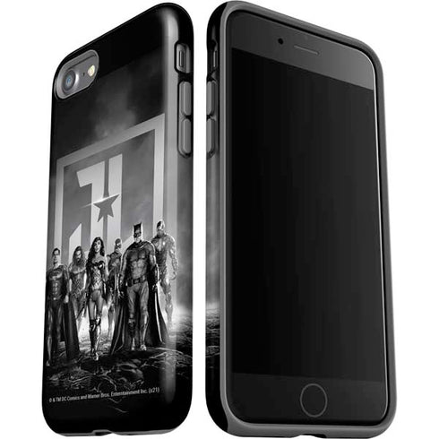 The Justice League (2017) Justice League Black and White iPhone SE (2nd & 3rd Gen) Pro Case