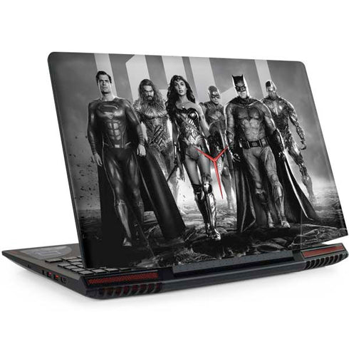The Justice League (2017) Justice League Black and White Legion Y720 Skin