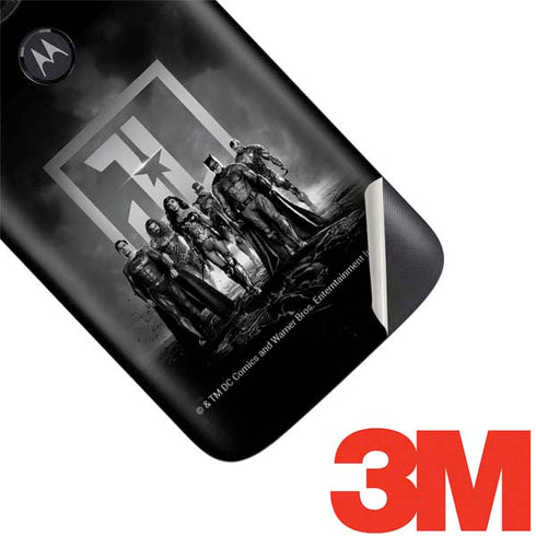 The Justice League (2017) Justice League Black and White Moto E5 Play Skin