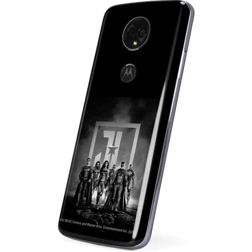The Justice League (2017) Justice League Black and White Moto E5 Plus Skin