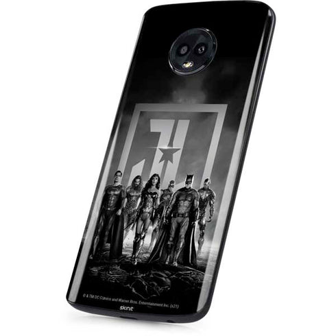 The Justice League (2017) Justice League Black and White Moto G6 Skin