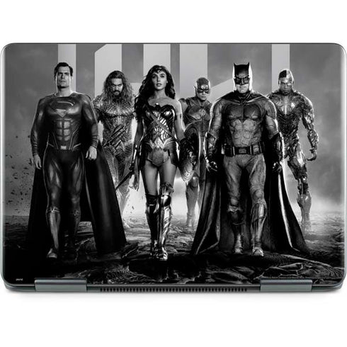 The Justice League (2017) Justice League Black and White Notebook 9 Pro 13in (2017) Skin