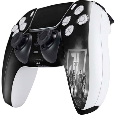 The Justice League (2017) Justice League Black and White PS5 Controller Skin