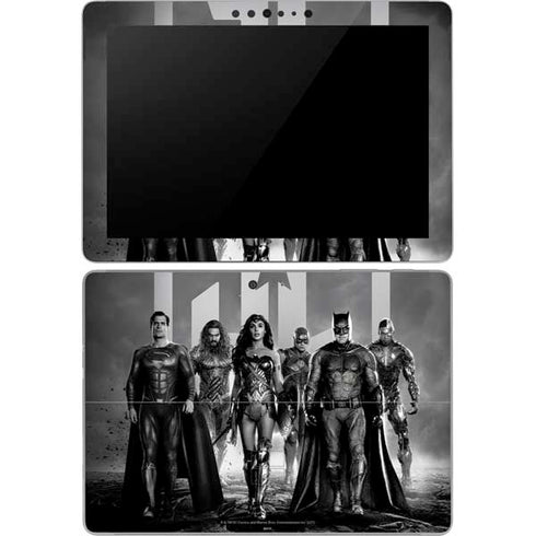 The Justice League (2017) Justice League Black and White Surface Go Skin