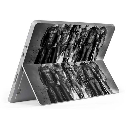 The Justice League (2017) Justice League Black and White Surface Go Skin