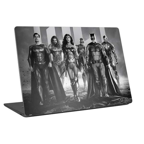 The Justice League (2017) Justice League Black and White Universal Laptop 13in (10.6 x 7.6in) Skin