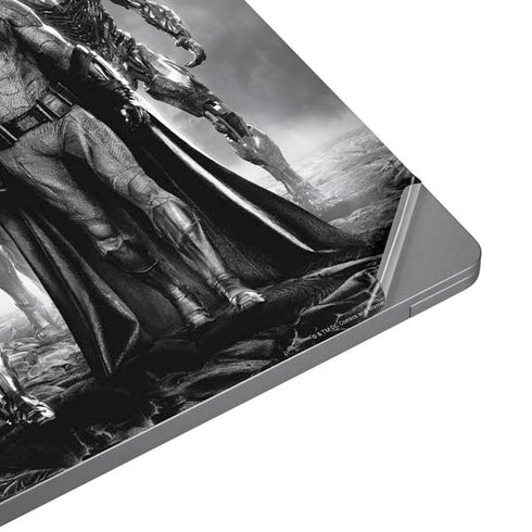 The Justice League (2017) Justice League Black and White Universal Laptop 14in (11.4 x 8.2in) Skin