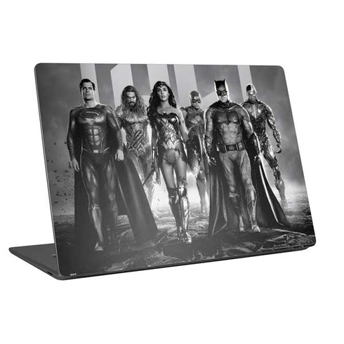 The Justice League (2017) Justice League Black and White Universal Laptop 18in (14.6 x 10.6in) Skin